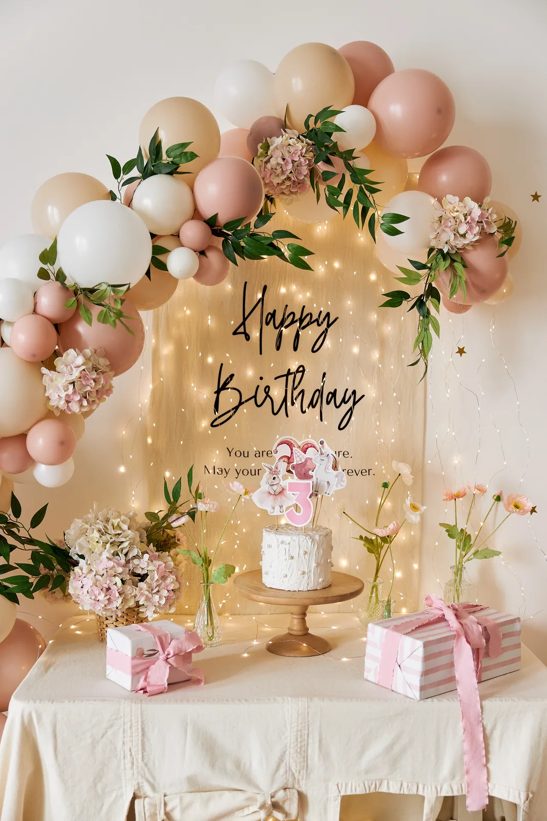 Интерьер зала Happy — фотозона